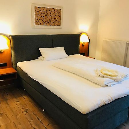 Landhotel Und Gasthof Hirsch Huettenreute Hosskirch Экстерьер фото
