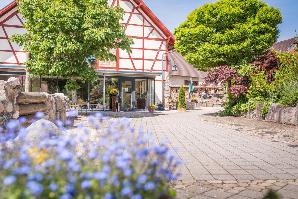 Landhotel Und Gasthof Hirsch Huettenreute Hosskirch Экстерьер фото